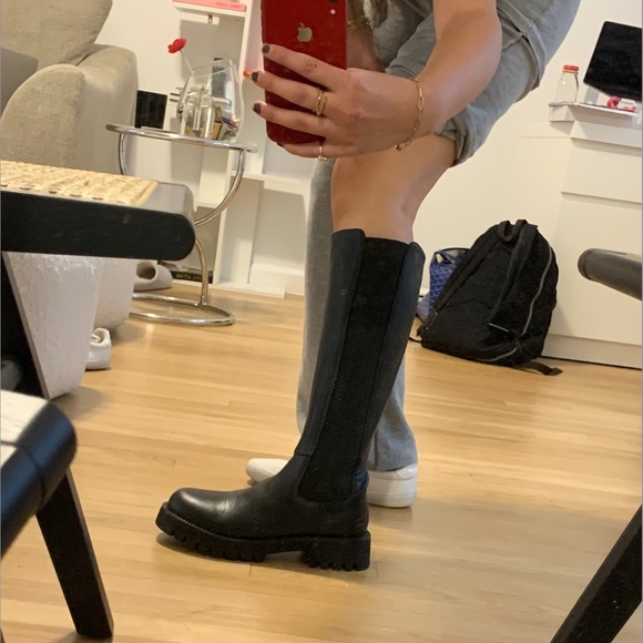 Looks Like Summer "Willow" Knee High Chelsea Boots (NWT) sz 41 (women's) - Picture 3 of 4